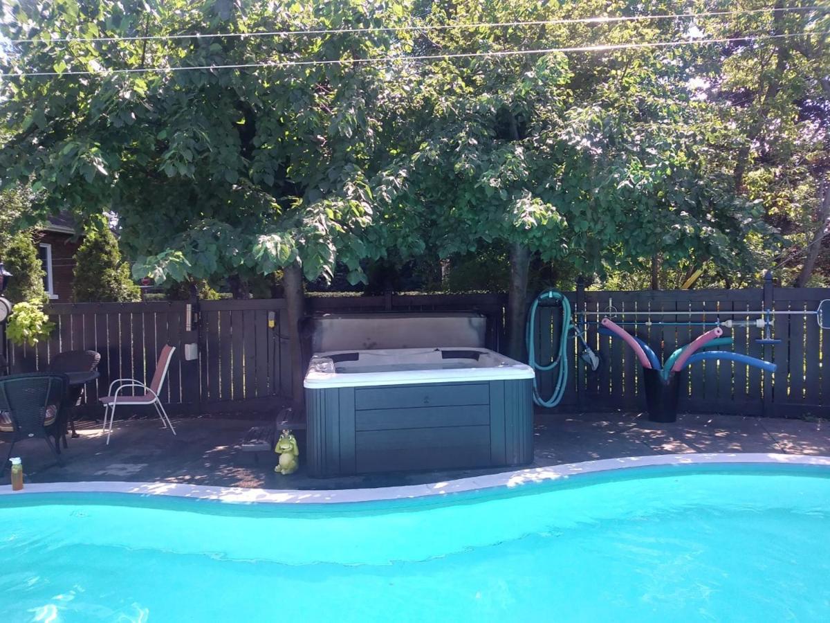 Gite Chez Baza Shawinigan Exteriör bild