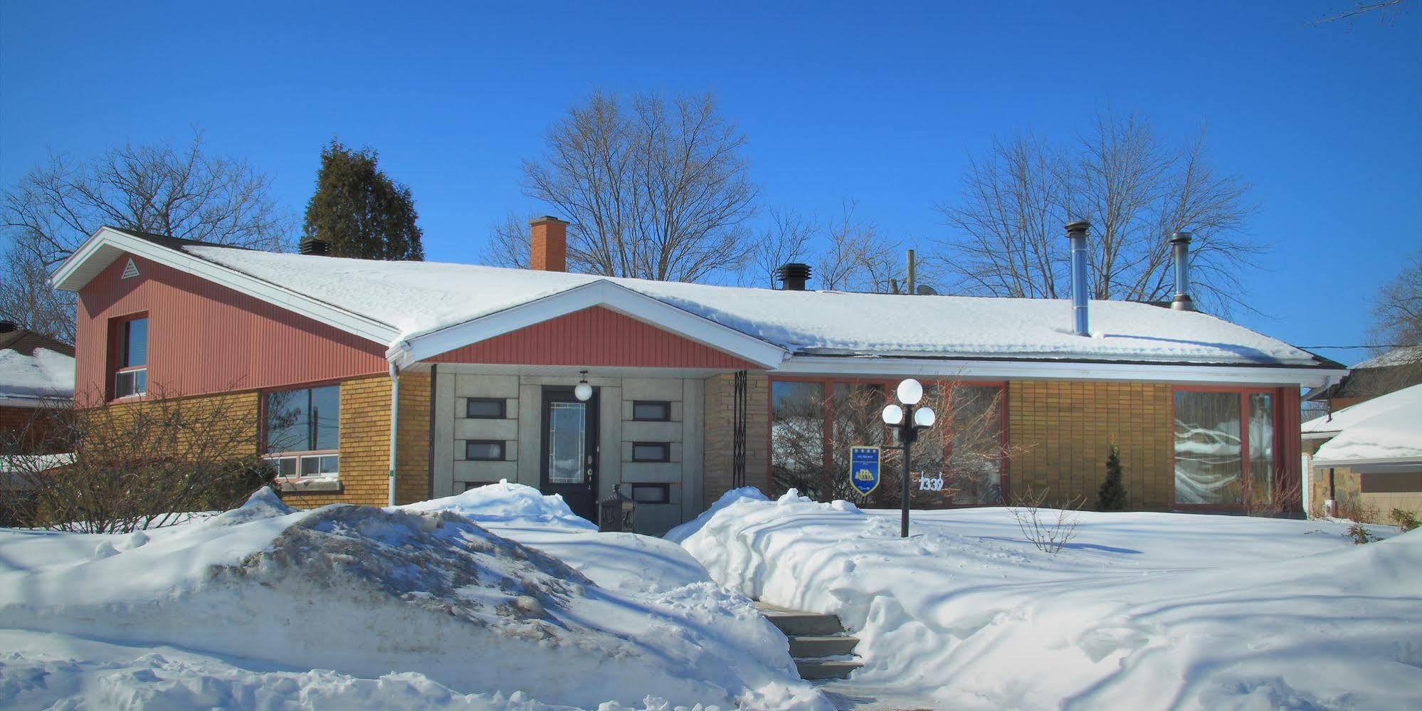 Gite Chez Baza Shawinigan Exteriör bild